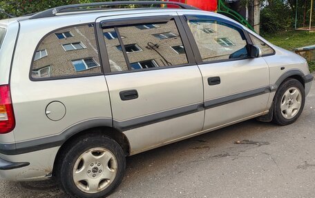 Opel Zafira A рестайлинг, 2002 год, 290 000 рублей, 2 фотография