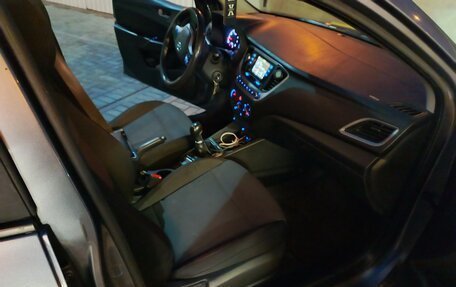 Hyundai Solaris II рестайлинг, 2017 год, 589 100 рублей, 6 фотография