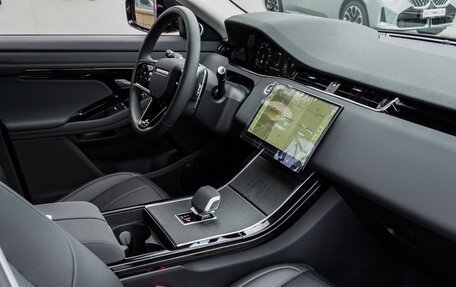 Land Rover Range Rover Evoque II, 2025 год, 6 150 000 рублей, 15 фотография