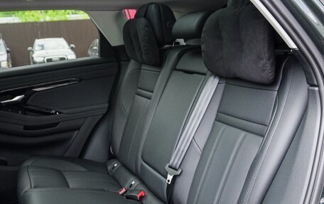 Land Rover Range Rover Evoque II, 2025 год, 6 150 000 рублей, 30 фотография