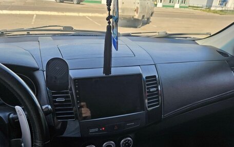 Mitsubishi Outlander III рестайлинг 3, 2007 год, 1 100 000 рублей, 9 фотография