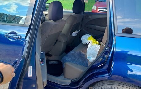 Mitsubishi Outlander III рестайлинг 3, 2003 год, 650 000 рублей, 9 фотография