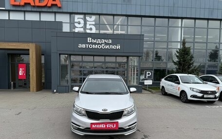 KIA Rio III рестайлинг, 2017 год, 966 000 рублей, 2 фотография