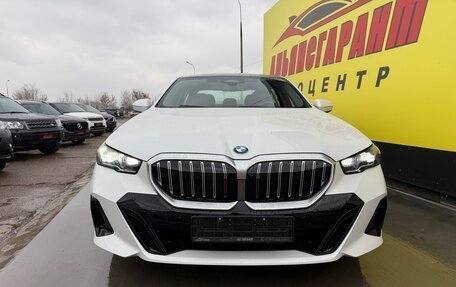 BMW 5 серия, 2025 год, 8 900 000 рублей, 7 фотография