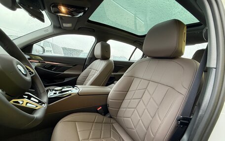 BMW 5 серия, 2025 год, 8 900 000 рублей, 18 фотография