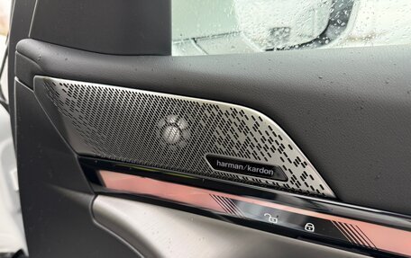 BMW 5 серия, 2025 год, 8 900 000 рублей, 38 фотография