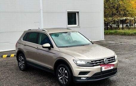 Volkswagen Tiguan II, 2019 год, 2 750 000 рублей, 3 фотография