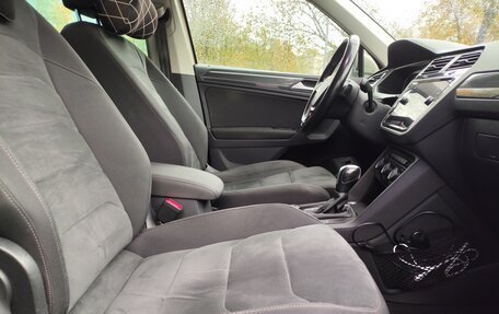 Volkswagen Tiguan II, 2019 год, 2 750 000 рублей, 18 фотография