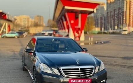 Mercedes-Benz E-Класс, 2011 год, 1 300 000 рублей, 12 фотография