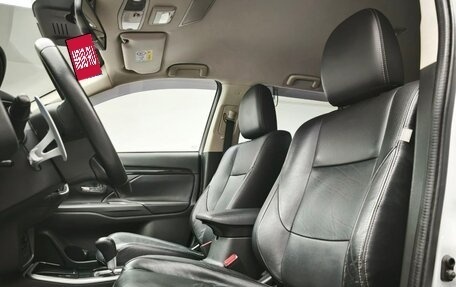 Mitsubishi Outlander III рестайлинг 3, 2017 год, 2 690 000 рублей, 8 фотография