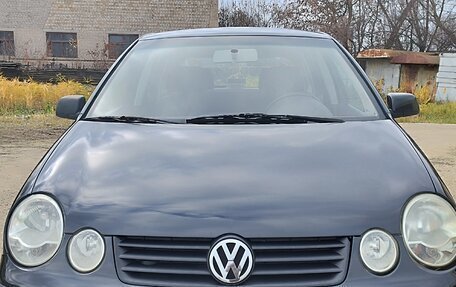 Volkswagen Polo IV рестайлинг, 2004 год, 300 000 рублей, 1 фотография
