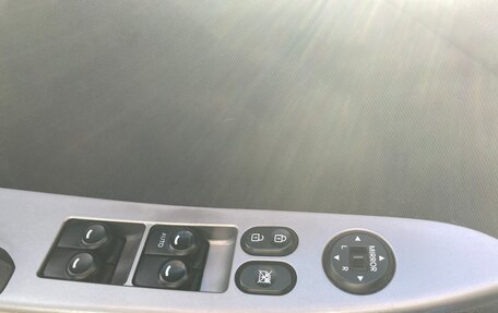 Hyundai Solaris II рестайлинг, 2014 год, 999 000 рублей, 4 фотография