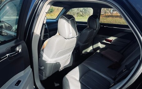 Chrysler 300C II, 2006 год, 1 150 000 рублей, 8 фотография