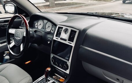 Chrysler 300C II, 2006 год, 1 150 000 рублей, 7 фотография