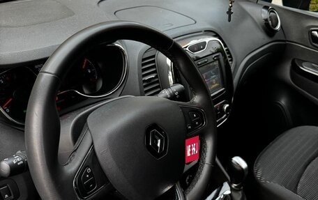 Renault Kaptur I рестайлинг, 2017 год, 1 480 000 рублей, 8 фотография