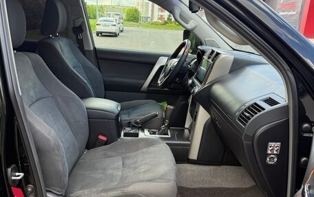 Toyota Land Cruiser Prado 150 рестайлинг 2, 2013 год, 3 100 000 рублей, 10 фотография