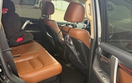 Toyota Land Cruiser 200, 2015 год, 5 150 000 рублей, 6 фотография