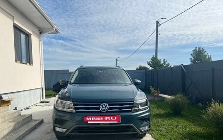 Volkswagen Tiguan II, 2020 год, 3 250 000 рублей, 2 фотография