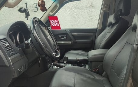 Mitsubishi Pajero IV, 2014 год, 2 650 000 рублей, 5 фотография