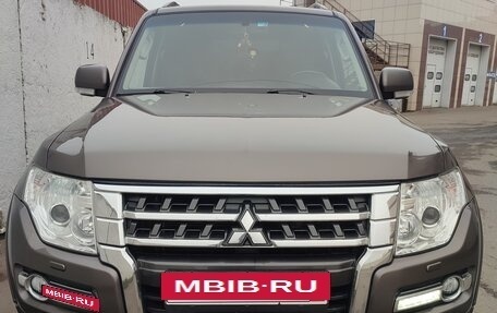 Mitsubishi Pajero IV, 2014 год, 2 650 000 рублей, 6 фотография