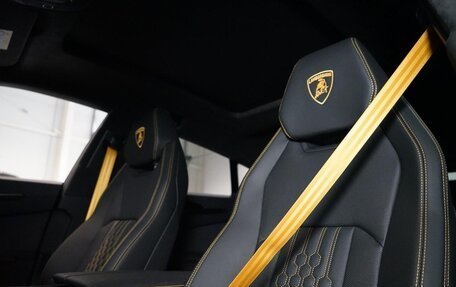 Lamborghini Urus I, 2025 год, 41 000 000 рублей, 17 фотография