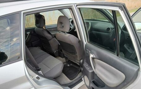 Toyota RAV4, 2003 год, 666 000 рублей, 7 фотография