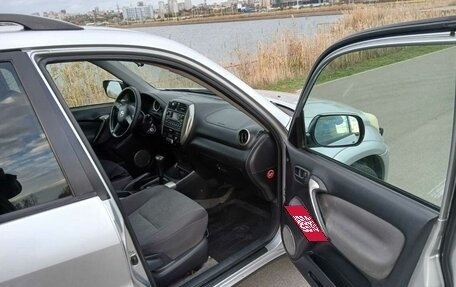 Toyota RAV4, 2003 год, 666 000 рублей, 8 фотография