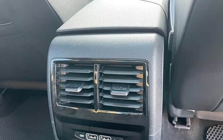 Volkswagen Jetta VII, 2024 год, 1 990 000 рублей, 14 фотография