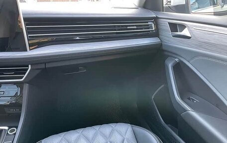 Volkswagen Jetta VII, 2024 год, 1 990 000 рублей, 15 фотография