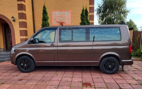 Volkswagen Caravelle T5, 2012 год, 2 000 000 рублей, 5 фотография