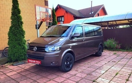 Volkswagen Caravelle T5, 2012 год, 2 000 000 рублей, 6 фотография