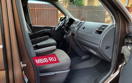 Volkswagen Caravelle T5, 2012 год, 2 000 000 рублей, 10 фотография