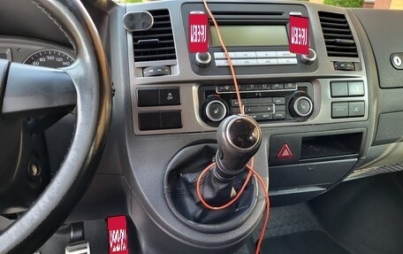 Volkswagen Caravelle T5, 2012 год, 2 000 000 рублей, 8 фотография