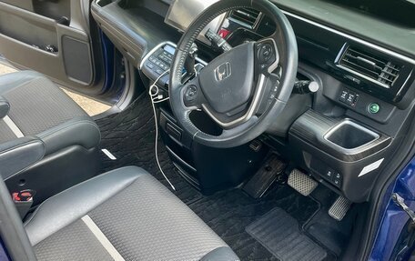 Honda Stepwgn IV, 2015 год, 2 249 000 рублей, 8 фотография