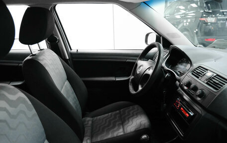 Skoda Fabia II, 2008 год, 380 000 рублей, 17 фотография