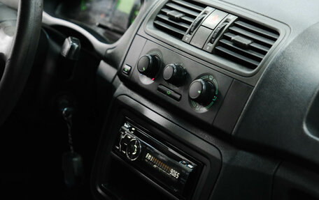 Skoda Fabia II, 2008 год, 380 000 рублей, 11 фотография