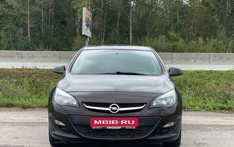 Opel Astra J, 2014 год, 727 000 рублей, 2 фотография