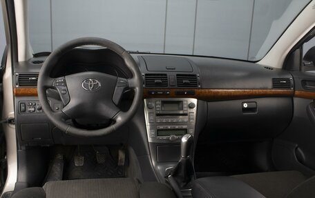 Toyota Avensis III рестайлинг, 2006 год, 570 000 рублей, 6 фотография