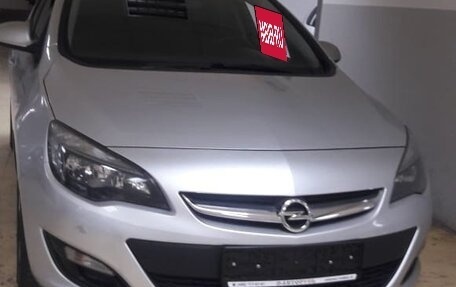 Opel Astra J, 2014 год, 780 000 рублей, 5 фотография