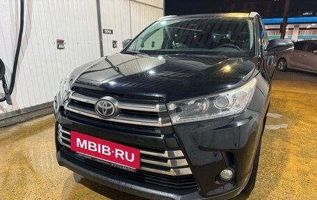 Toyota Highlander III, 2017 год, 4 250 000 рублей, 16 фотография