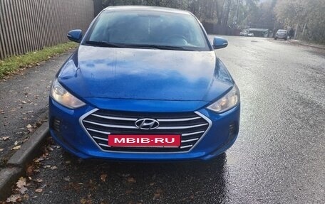 Hyundai Elantra VI рестайлинг, 2018 год, 1 500 000 рублей, 2 фотография