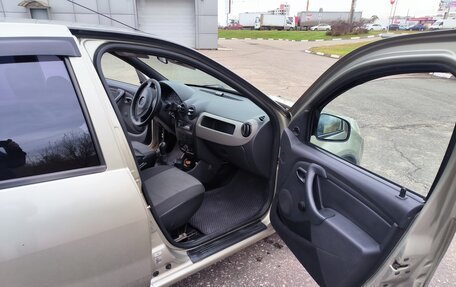 Renault Sandero I, 2011 год, 380 000 рублей, 4 фотография