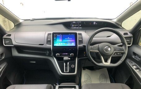 Nissan Serena IV, 2017 год, 1 750 000 рублей, 10 фотография