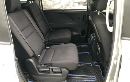 Nissan Serena IV, 2017 год, 1 750 000 рублей, 14 фотография