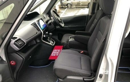 Nissan Serena IV, 2017 год, 1 750 000 рублей, 16 фотография