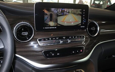 Mercedes-Benz V-Класс, 2023 год, 9 900 000 рублей, 11 фотография