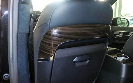 Mercedes-Benz V-Класс, 2023 год, 9 900 000 рублей, 28 фотография