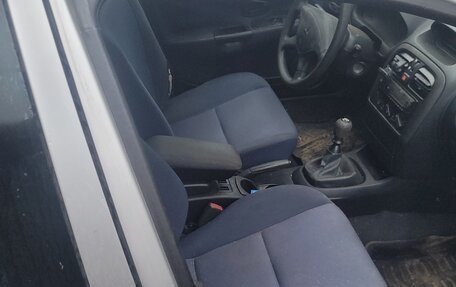 Mitsubishi Carisma I, 2003 год, 180 000 рублей, 7 фотография