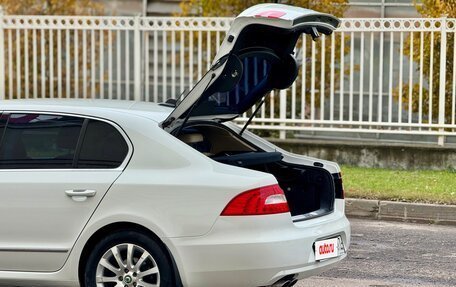 Skoda Superb III рестайлинг, 2009 год, 995 000 рублей, 11 фотография