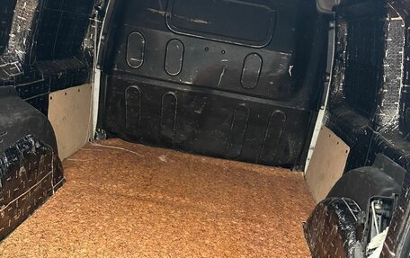 Renault Kangoo II рестайлинг, 2015 год, 800 000 рублей, 5 фотография